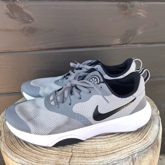 Men’s NIKE City Rep Training Shoes - Picture 2 of 9